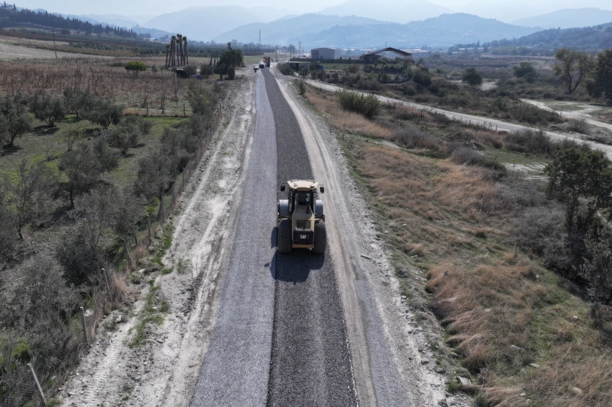 Manisa’da Ulaşım Konforu Artıyor: Yeni Yol Çalışmaları