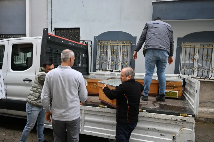 Manisa’dan Sel Mağduruna 20 Yeni Arı Kovanı Desteği