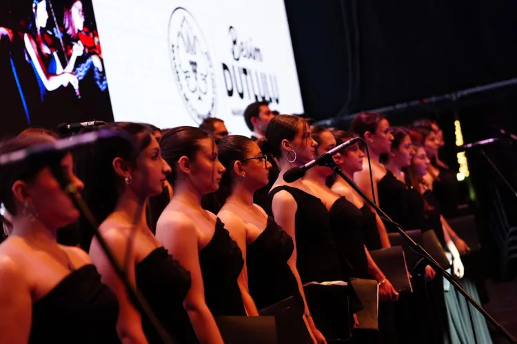 Manisa Gençlik Festivali’nde Unutulmaz Konser!