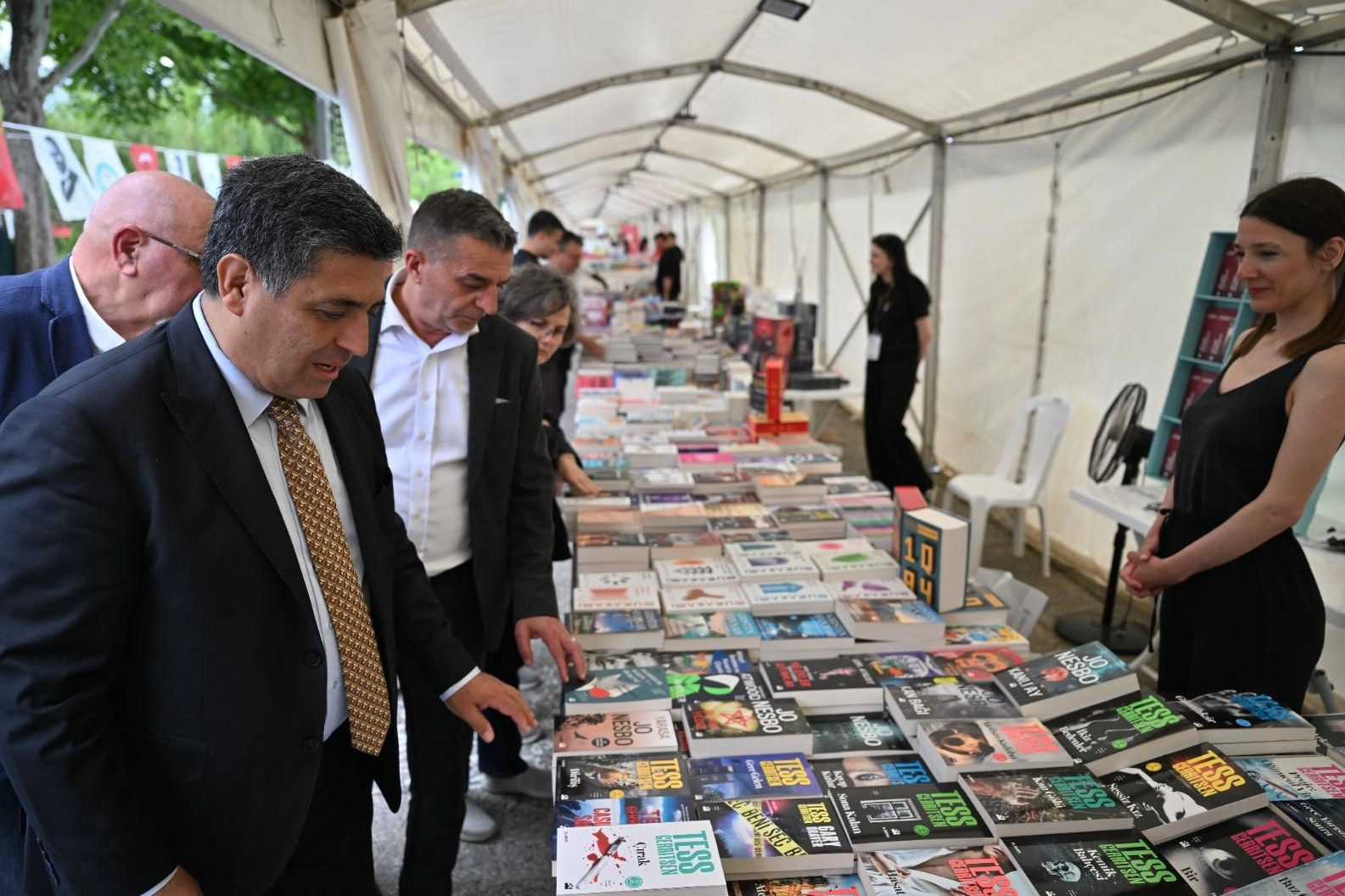 Manisa Kitap Fuarı Edebiyat Severleri Buluşturdu!