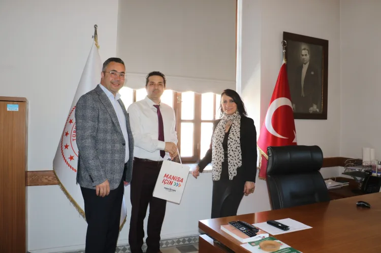 Manisa Büyükşehir Belediyesi Sağlık Çalışanlarına Hediye Takdim Ediyor