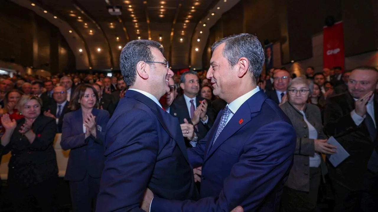 Mansur Yavaş Adaylığı Özgür Özel’den Onay Aldı!