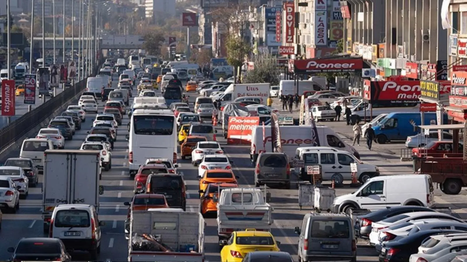 Mansur Yavaş: Trafik Sorunu AVM’lerden Kaynaklanıyor