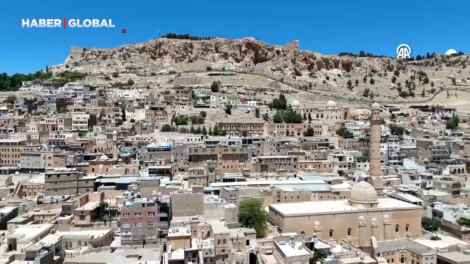 Mardin’de Tarihi Dokuyu Kurtarmak İçin Yıkım Başladı