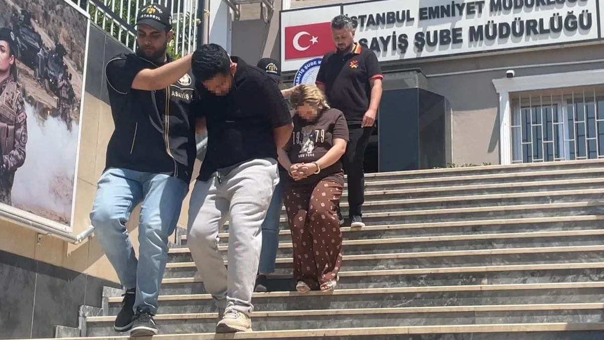 Marketten Altın ve Dolar Çalan Hırsızlar Yakalandı!