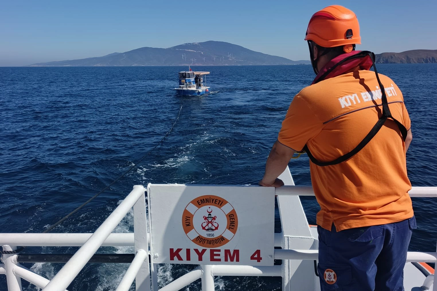 Marmara Adası’nda Tekne Kurtarma Operasyonu Başarıyla Tamamlandı!