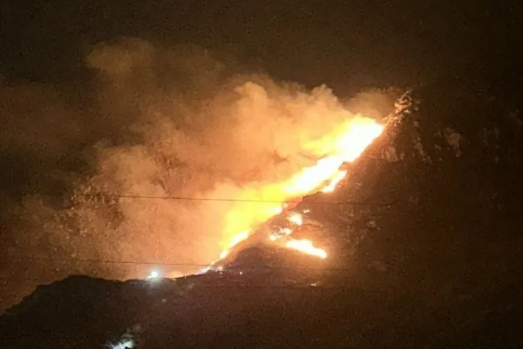 Marmara Adası’nda Yangın! Ekipler Mücadele Ediyor
