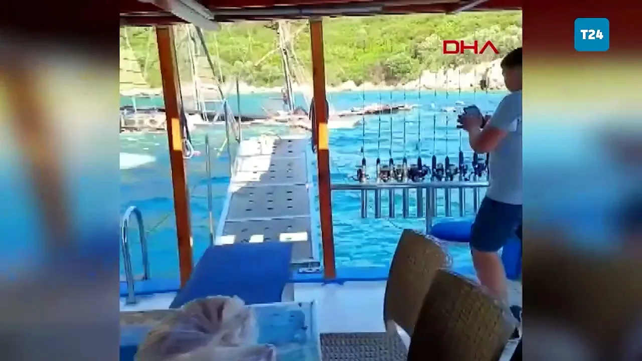 Marmaris’te Tur Teknesi Battı, 110 Yolcu Kurtarıldı!