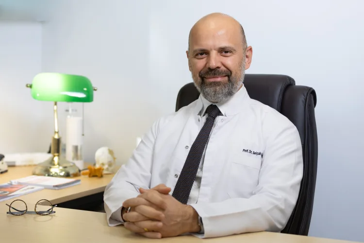 Masa Başında Sağlık Tehlikesi: Hareket Şart!