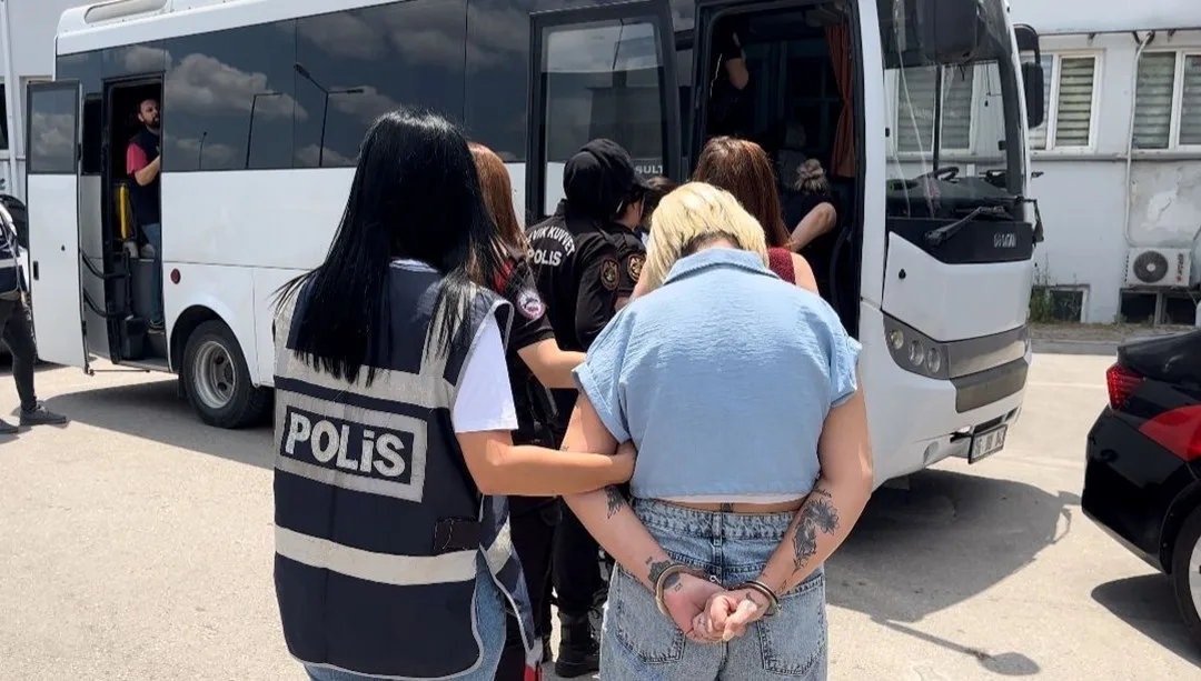 Masaj Salonu Operasyonunda 34 Kadın Kurtarıldı!