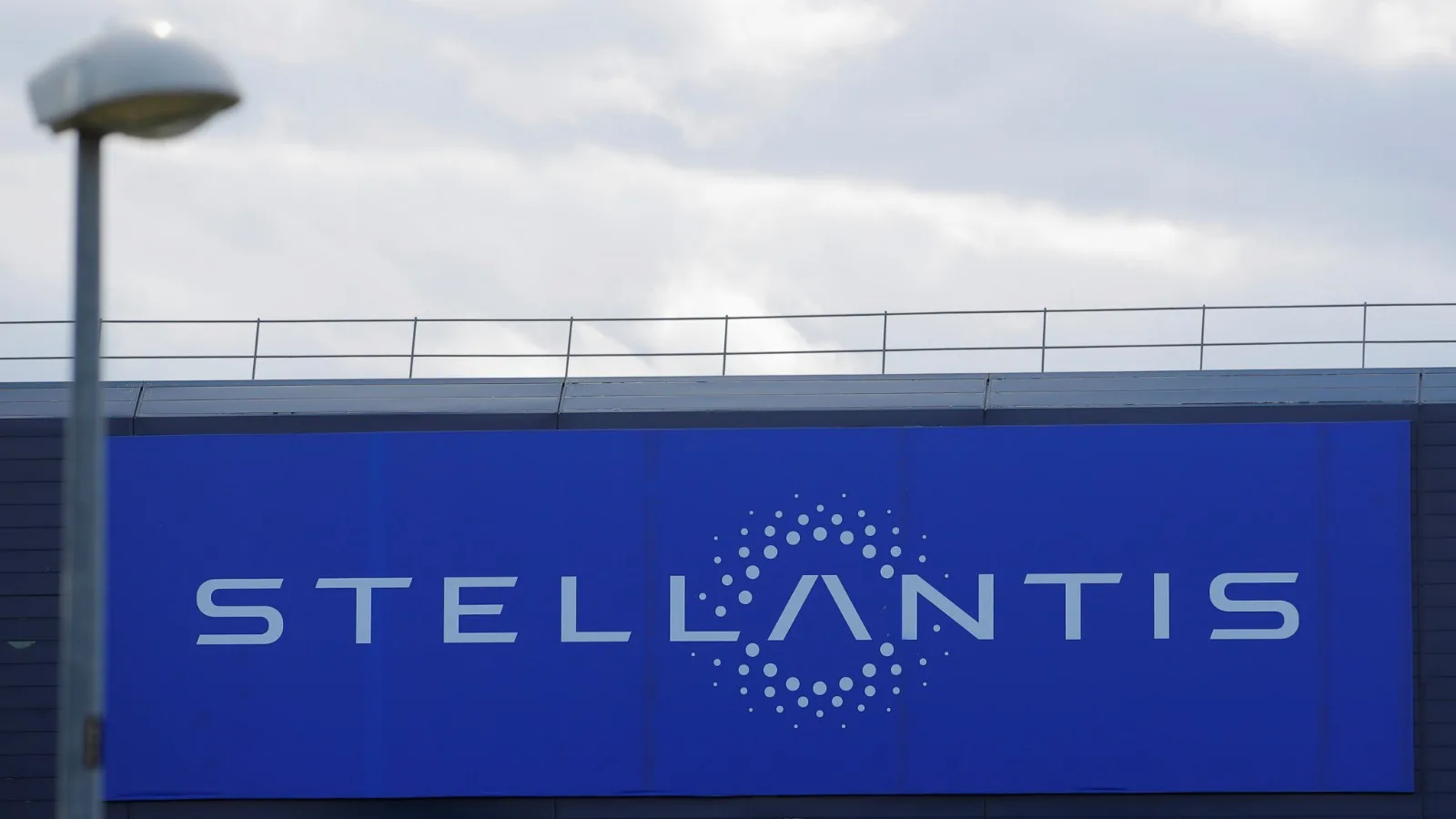 Maserati Satışı Gündemde: Stellantis İnceleme Yapıyor