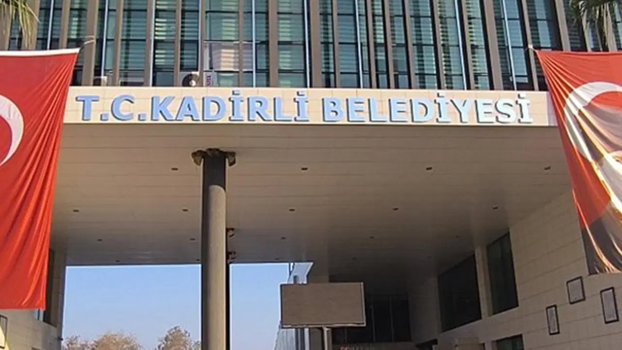 Meclis Üyeleri YENİ Parti’ye Geçiş Yaptı!
