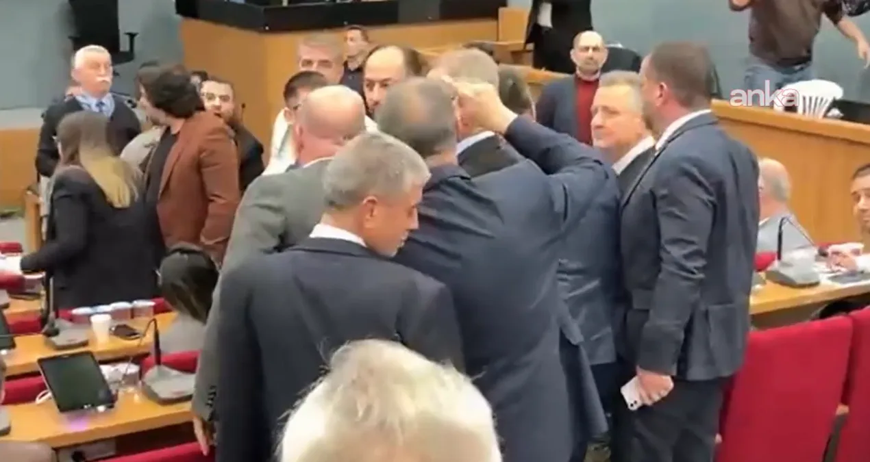 Mecliste Yolsuzluk Tartışması: Gerilim Tırmandı!