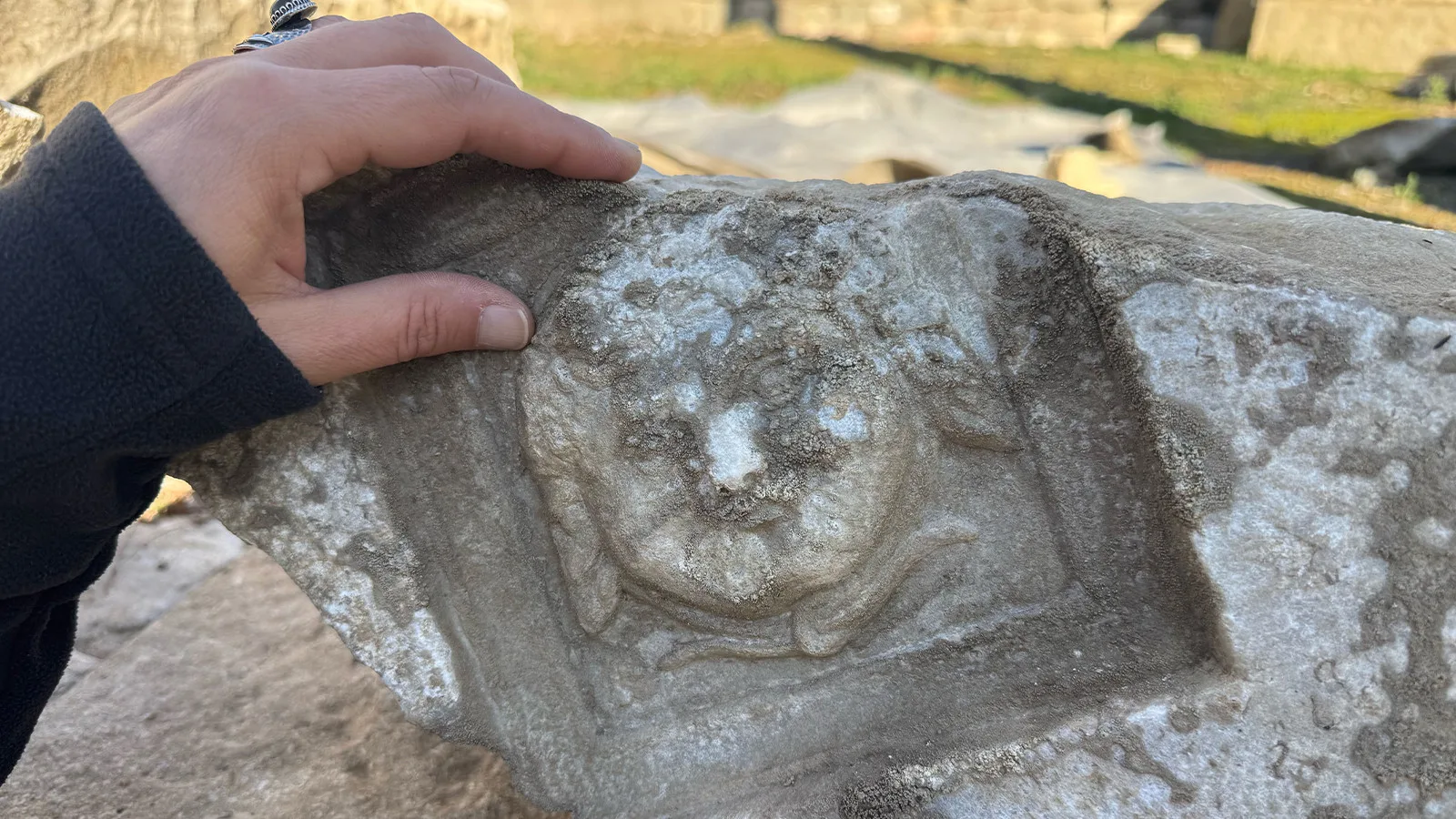 Medusa’nın Gülümseyen Figürü Amasra’da Keşfedildi