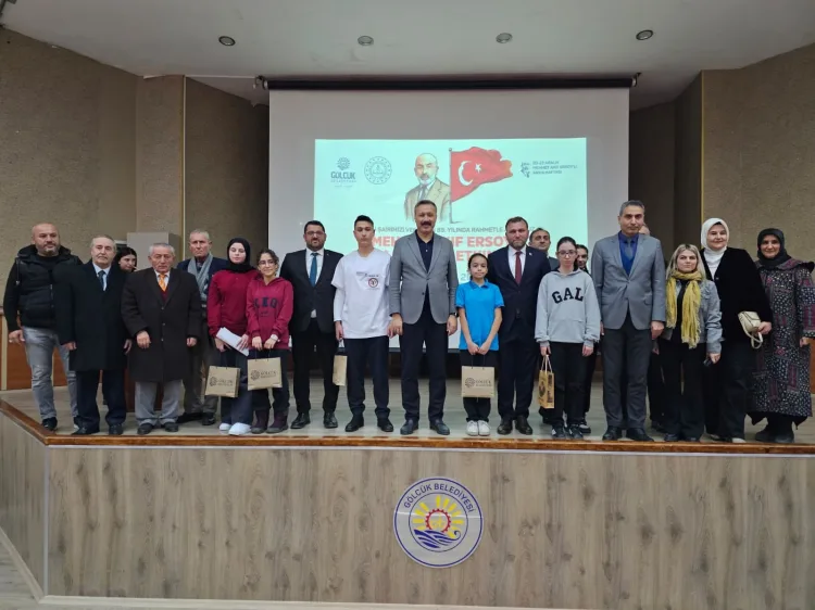 Mehmet Akif Ersoy Gölcük’te Anıldı