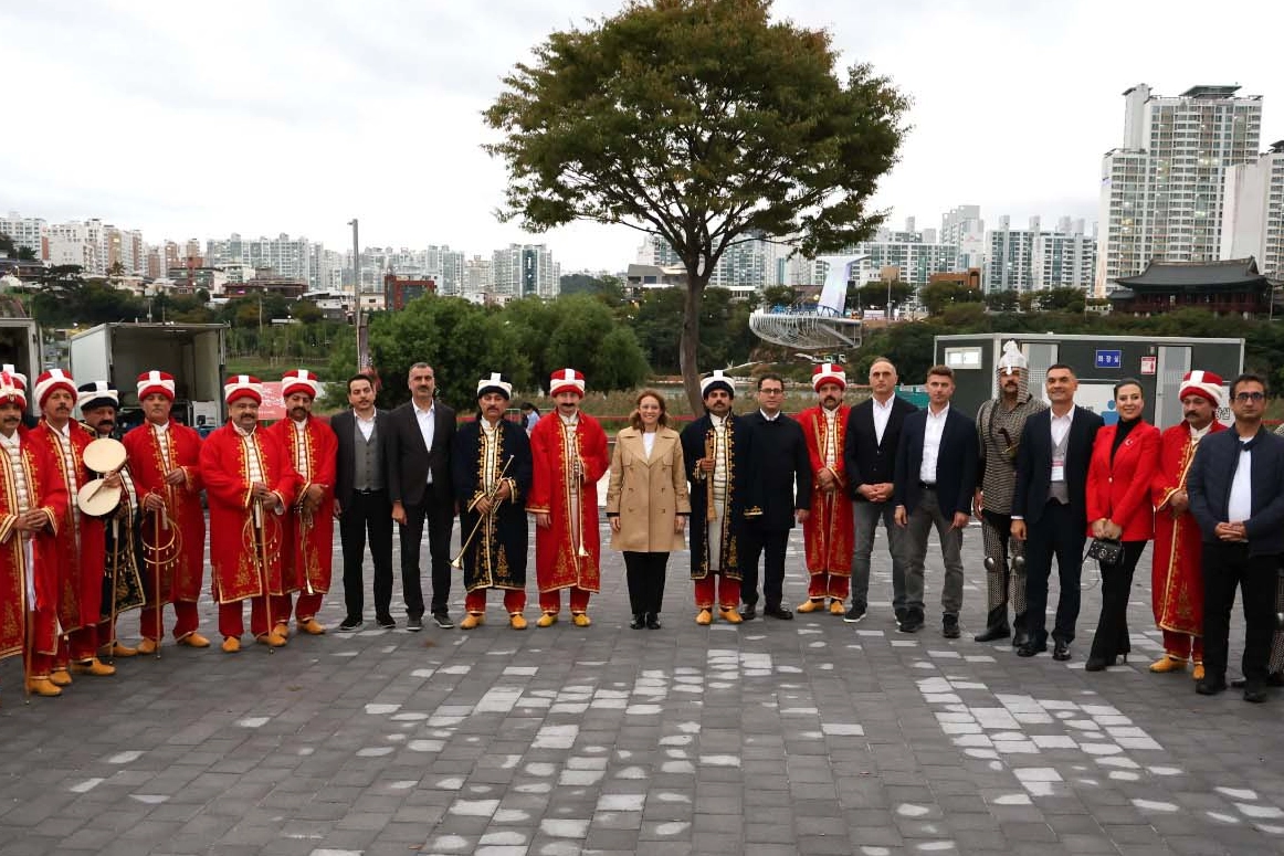 Mehter Takımı Ulsan’da Coşku Dolu Anlar Yaşattı