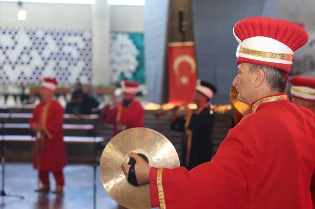 Mehter Takımı ve Kılıç Kalkanla Tarihi Yaşatıyor!