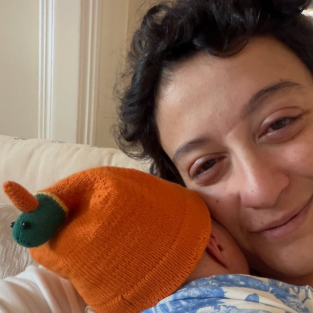 Melike Şahin, Oğlu Robin’le İlk Paylaşımlarını Yaptı ve Lohusalara Selam Gönderdi