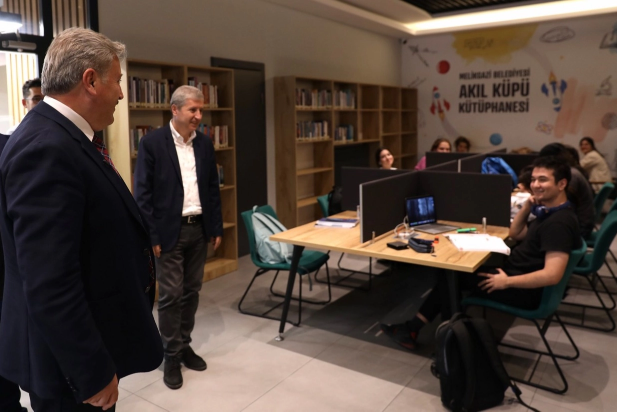 Melikgazi’de Gençler için 18 Yeni Kütüphane!
