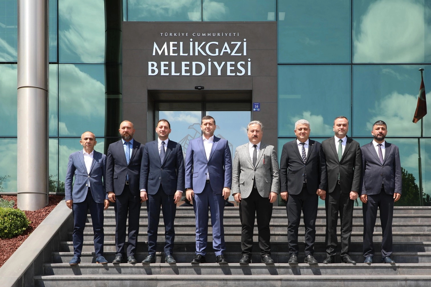 Melikgazi’de MHP Heyetinden Samimi Ziyaret