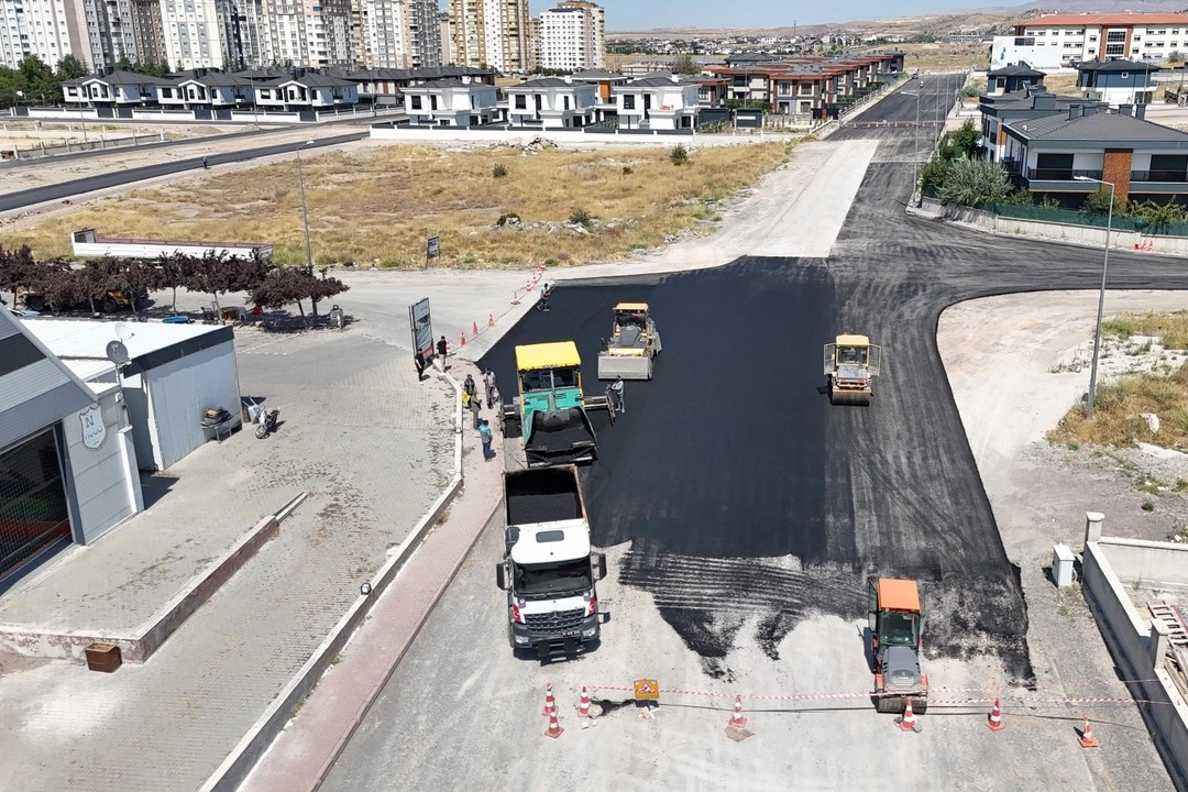 Melikgazi’de Ulaşım İçin Yeni Asfalt Çalışmaları!