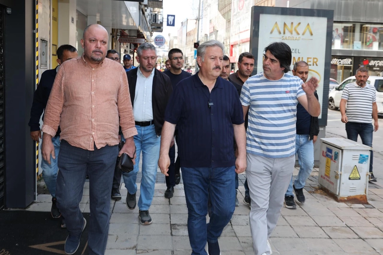 Melikgazi’de Yaya Yolları Yenileniyor!