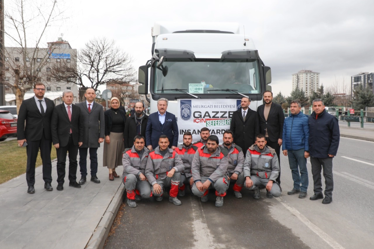 Melikgazi’den Gazze’ye Yardım Tırları Uğurlandı