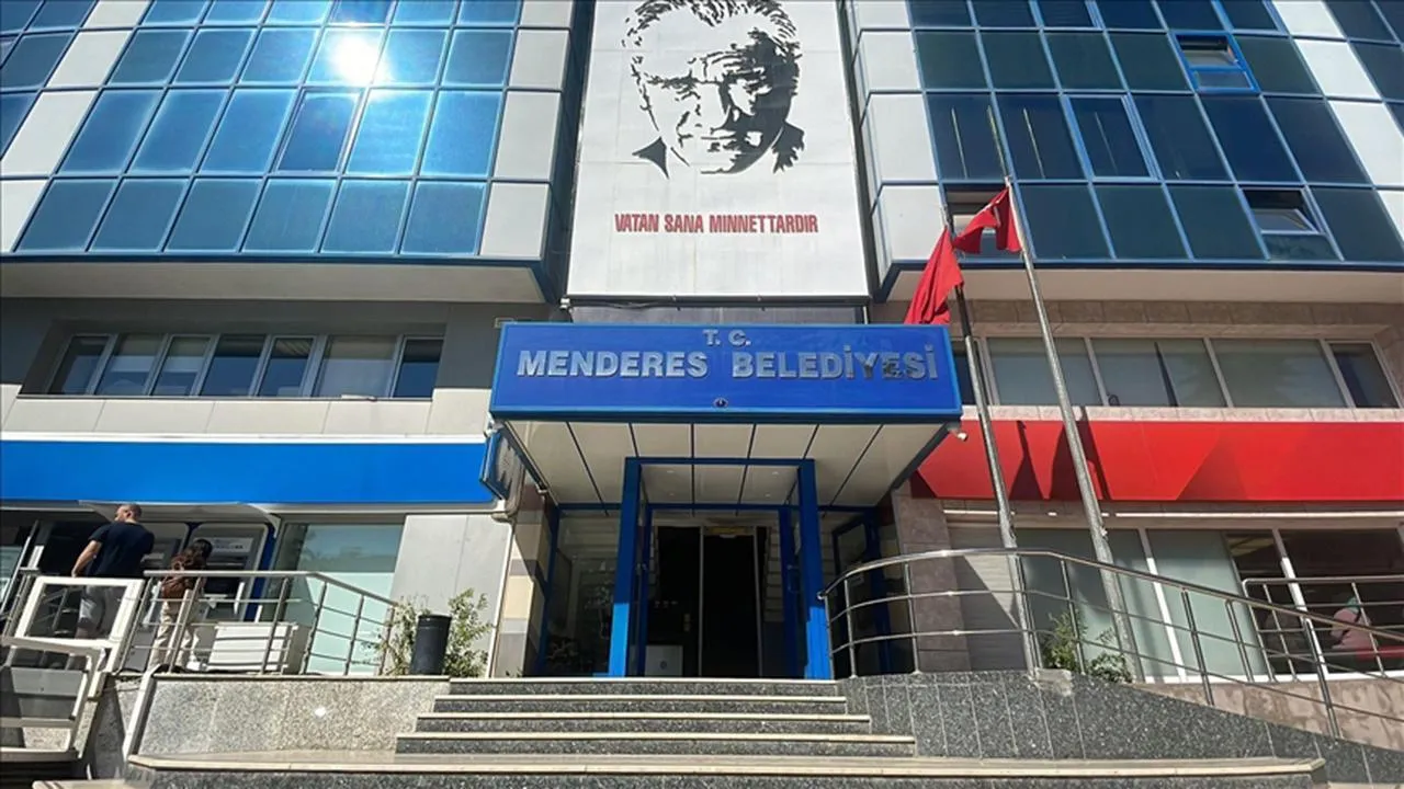 Menderes’te Rüşvet Operasyonu: 13 Gözaltı!