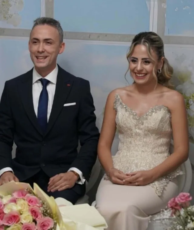 Polis nişanlısının öldürdüğü 26 yaşındaki avukat, meslektaşlarının örttüğü cübbeyle uğurlandı