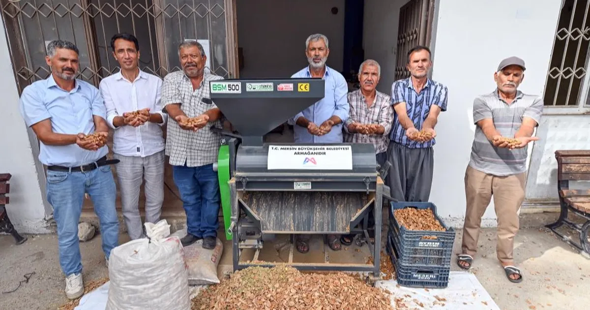 Mersin’de Badem Üreticisine Teknoloji Desteği