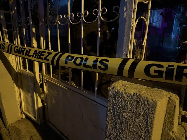 Çatlaklar oluşan bina korkuttu! 40 kişi tahliye edildi