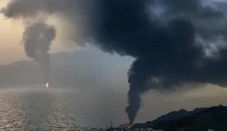 İran, BAE'ye saldırdı! Petrol tesisinde yangın çıktı