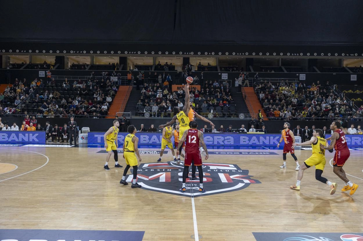 Mersin, Galatasaray’ı Farklı Mağlup Etti!