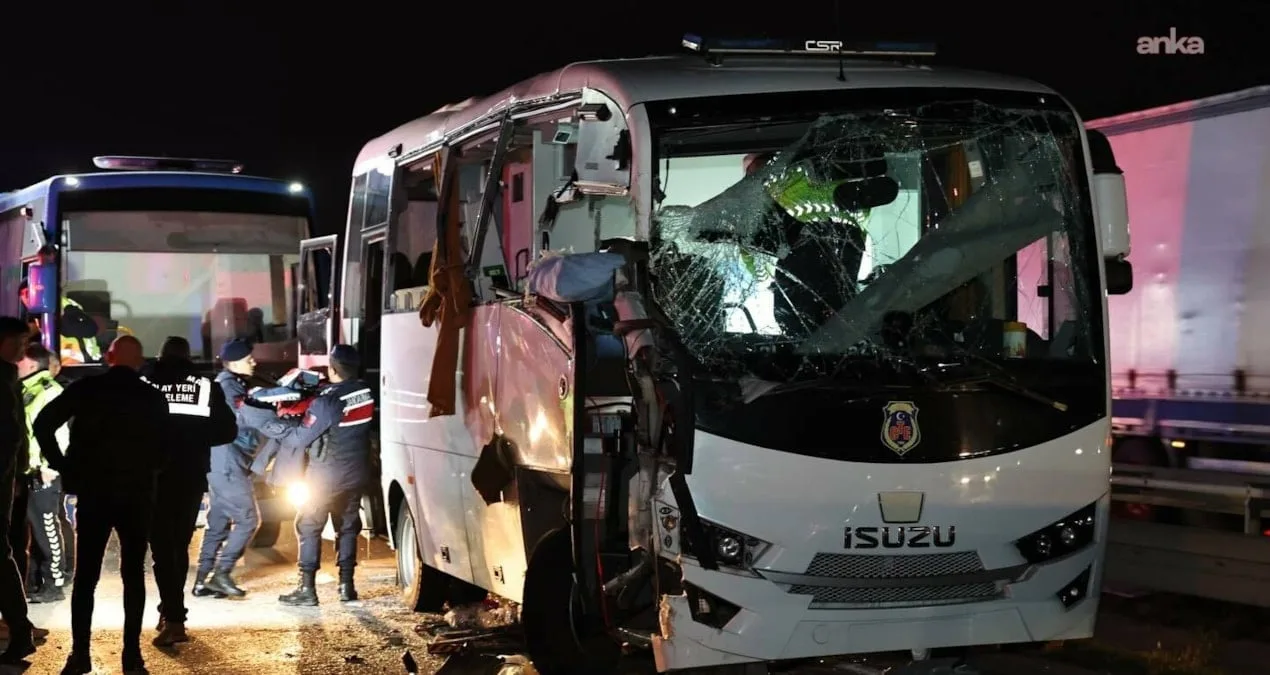 Merzifon’da Cezaevi Aracında Feci Kaza: 23 Yaralı!