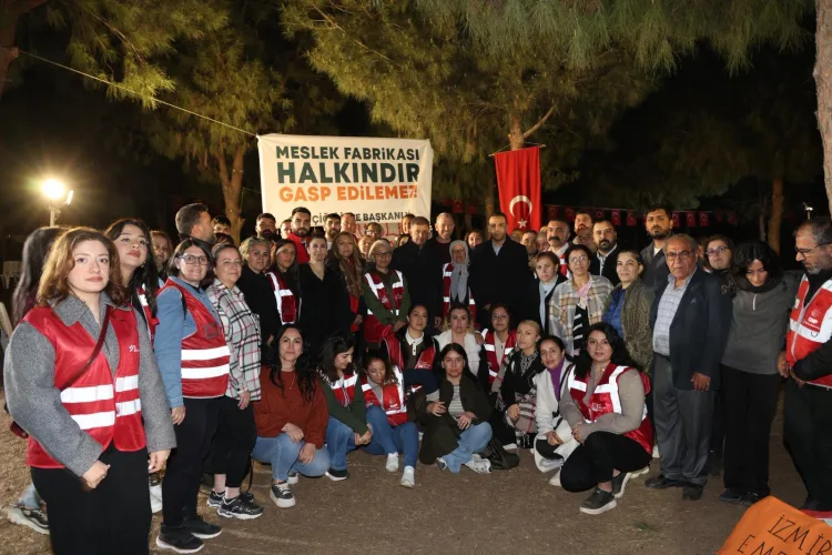 Meslek Fabrikası Nöbeti 8. Günde İzmirlilerle Devam