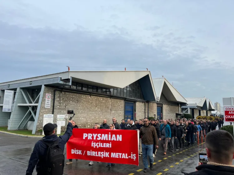 Metal İşçileri Mudanya’da Hakları İçin Yürüdü!