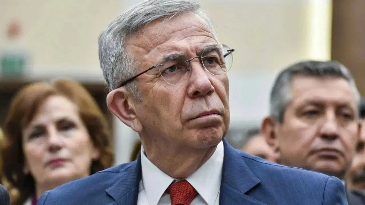 Metni Yırtıp Atmadım, Ama…
