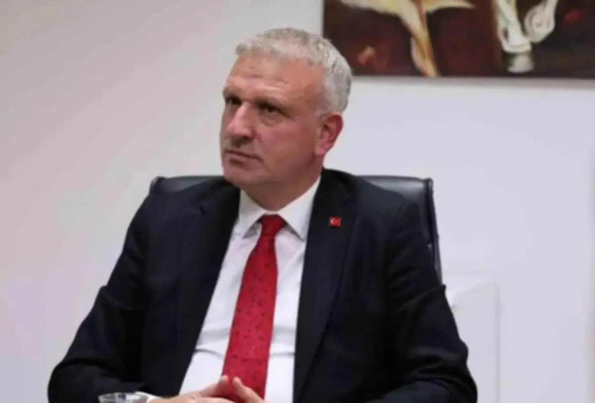 MHP de neler oluyor? İzzet Ulvi Yönter istifa etti, manidar tweetler geldi! Eyüp Yıldız, Oktay Saral... 5