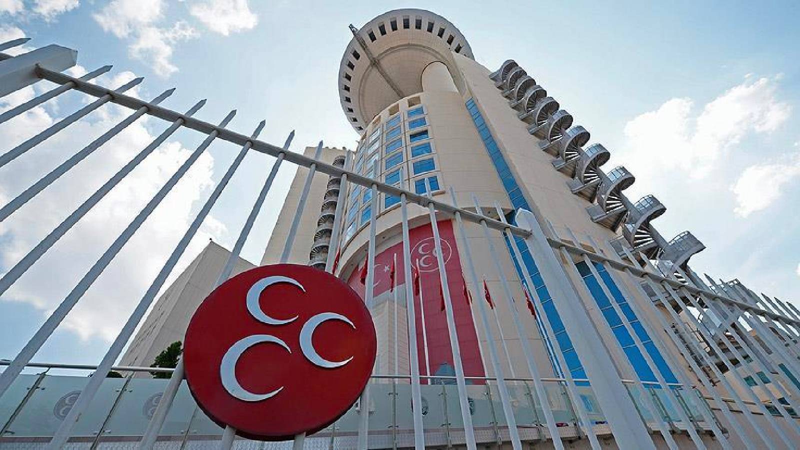 MHP’den Bayramlaşma Programı: CHP Yine Yok!