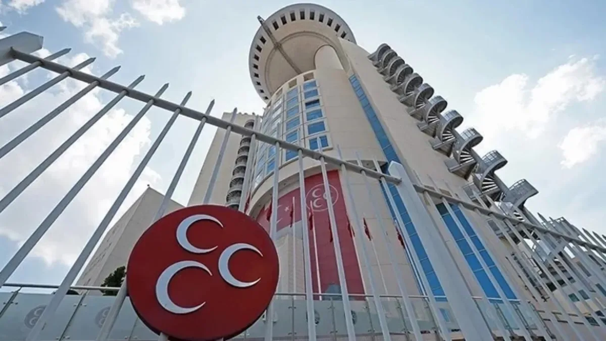 MHP’li Yalçın: Eskişehir İl Teşkilatı Feshedildi!