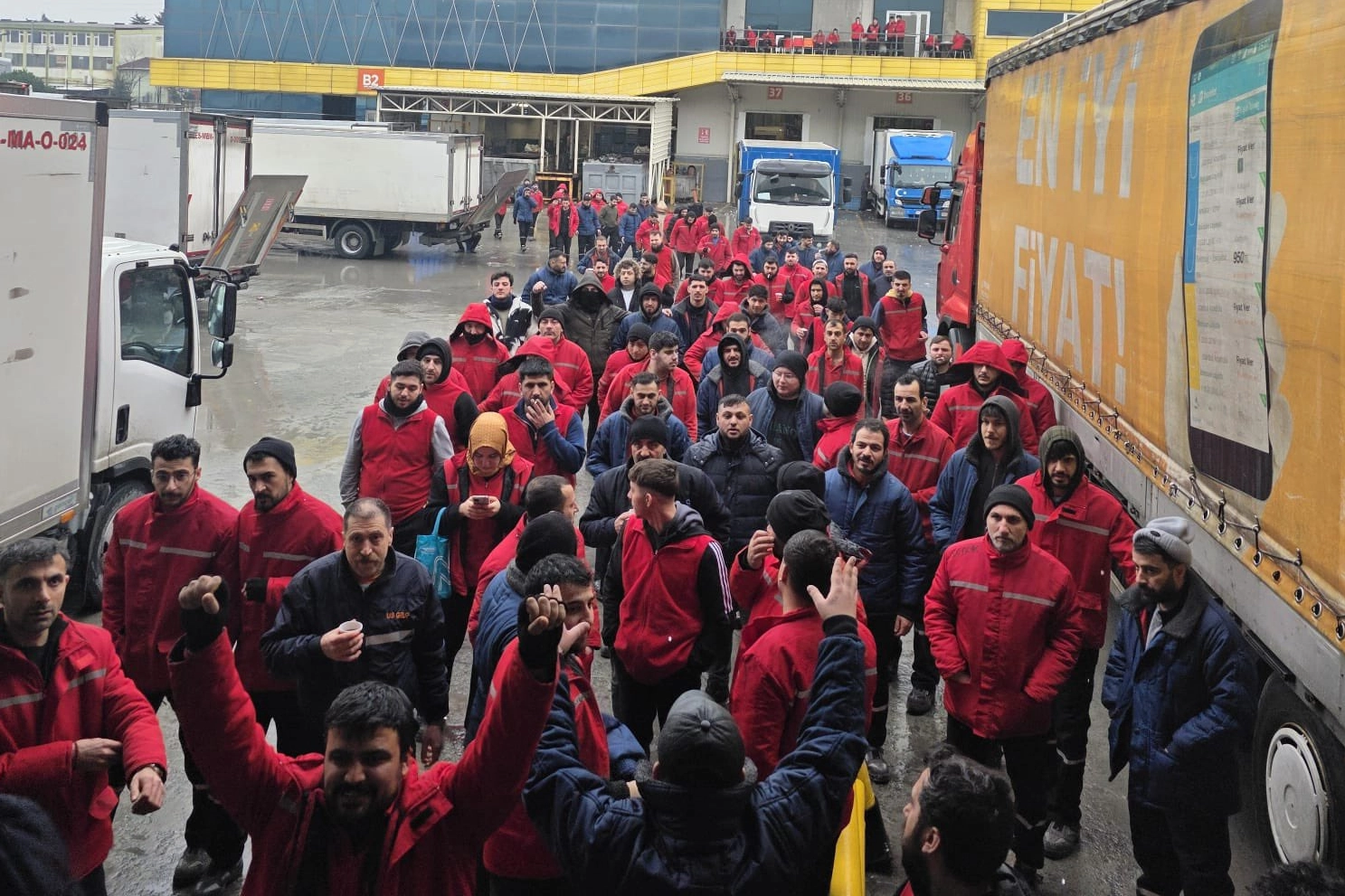 Migros İşçileri, Yüzde 28 Zamı Yetersiz Buldu!