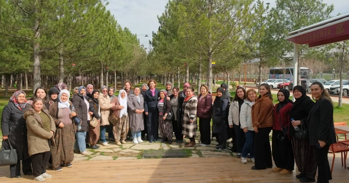 Mihalgazili Kadınlar, Başkan Ünlüce ile Buluştu!