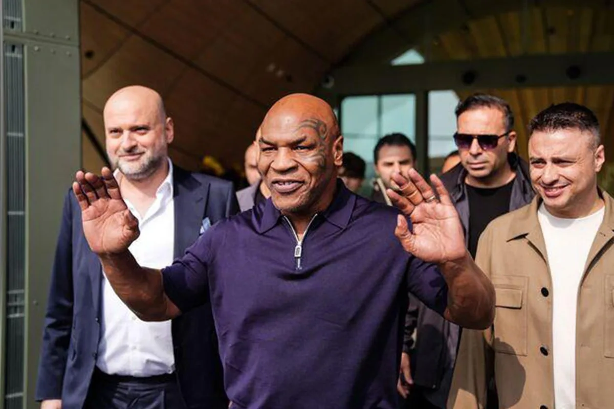 Mike Tyson İstanbul’a geldi! Tuzlu Kahve dizisinde rol alacak mı?