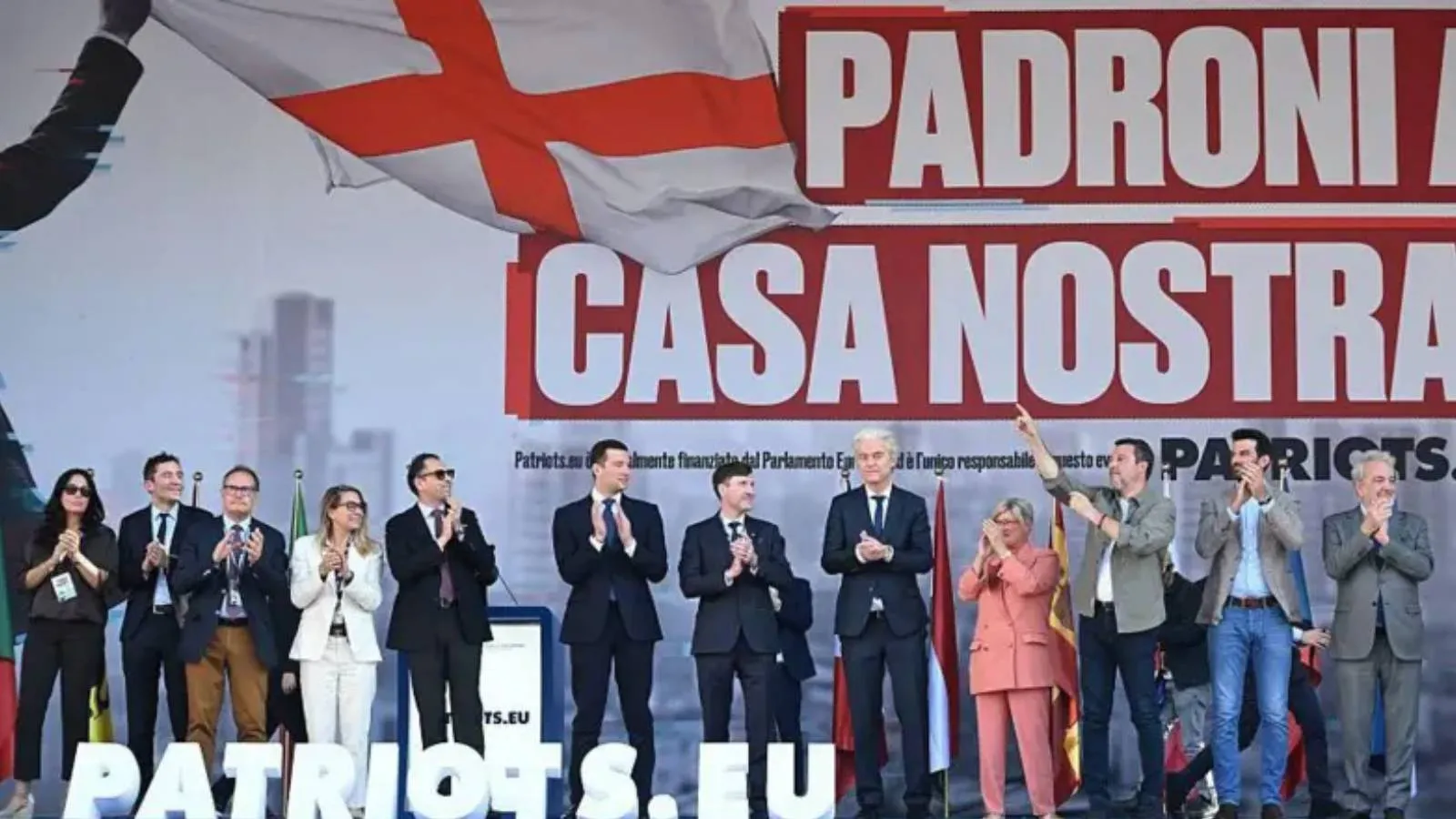 Milano’da Aşırı Sağcıların Göç Karşıtı Mitingi