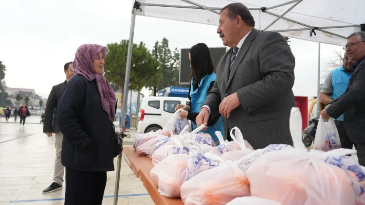 Milas Belediyesi Portakal Dağıtımı