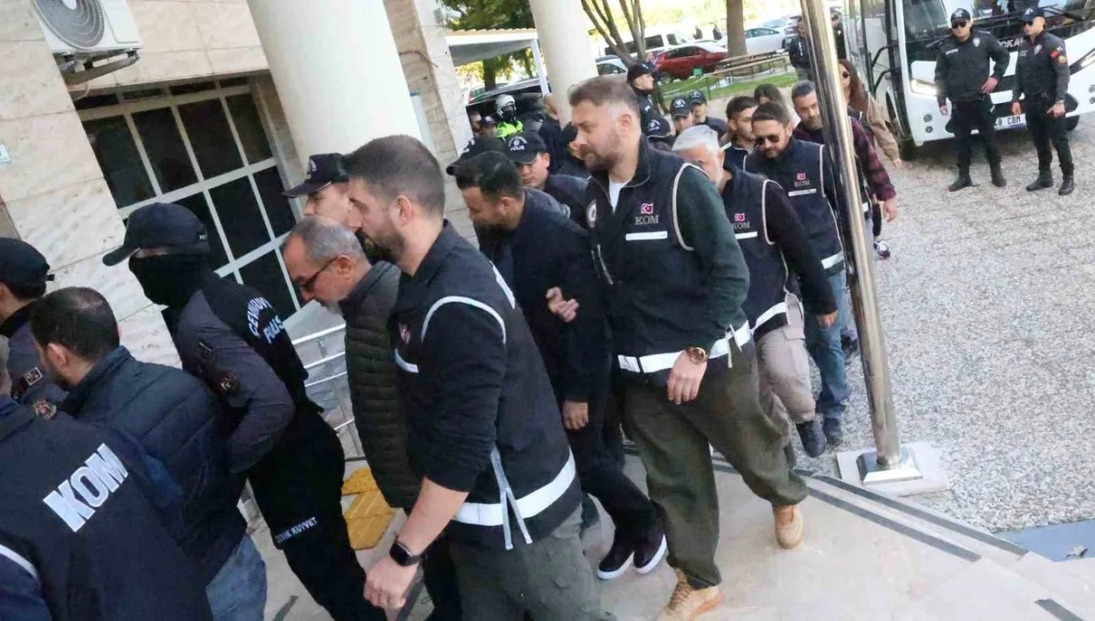 Milas’ta Sahte İhale Skandalı: Başkan ve Oğlu Tutuklandı