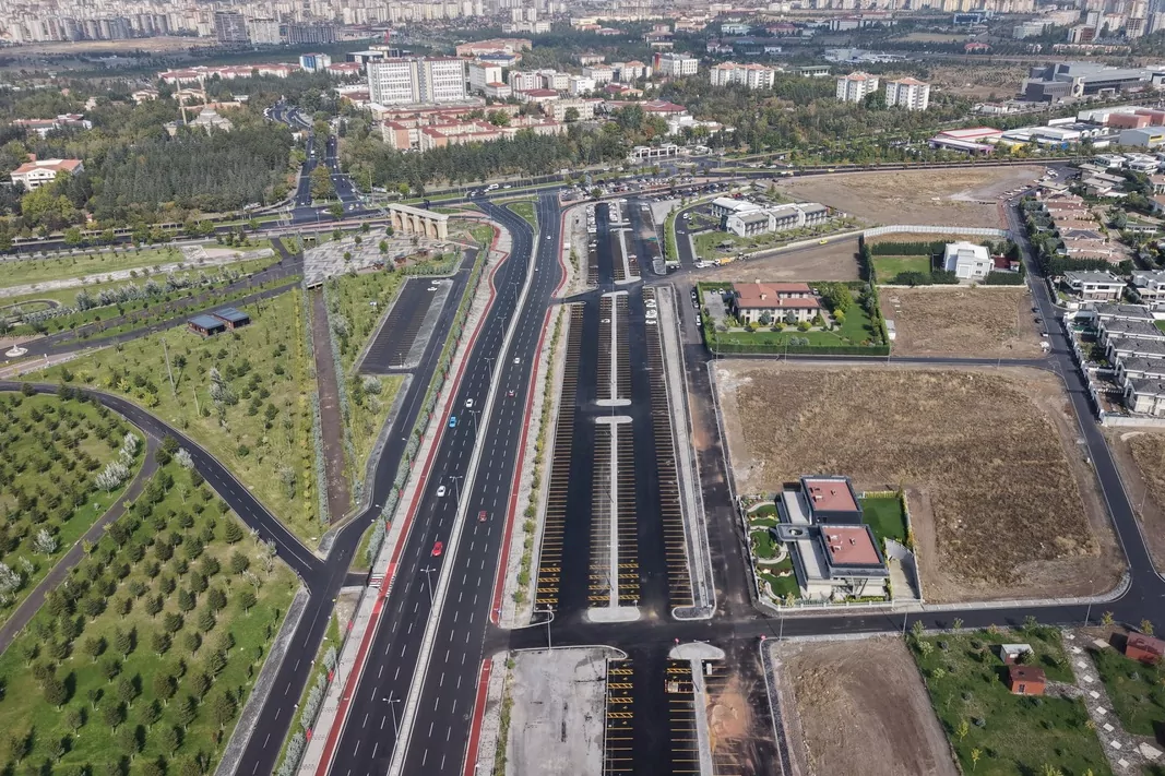 Millet Bahçesi’ne 900 Araçlık Yeni Otopark