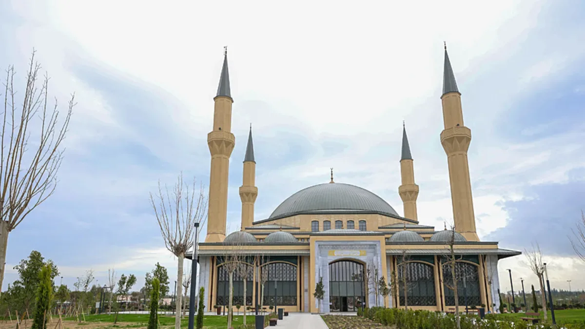Millet Camisi Ramazan’da Müslümanları Ağırlayacak