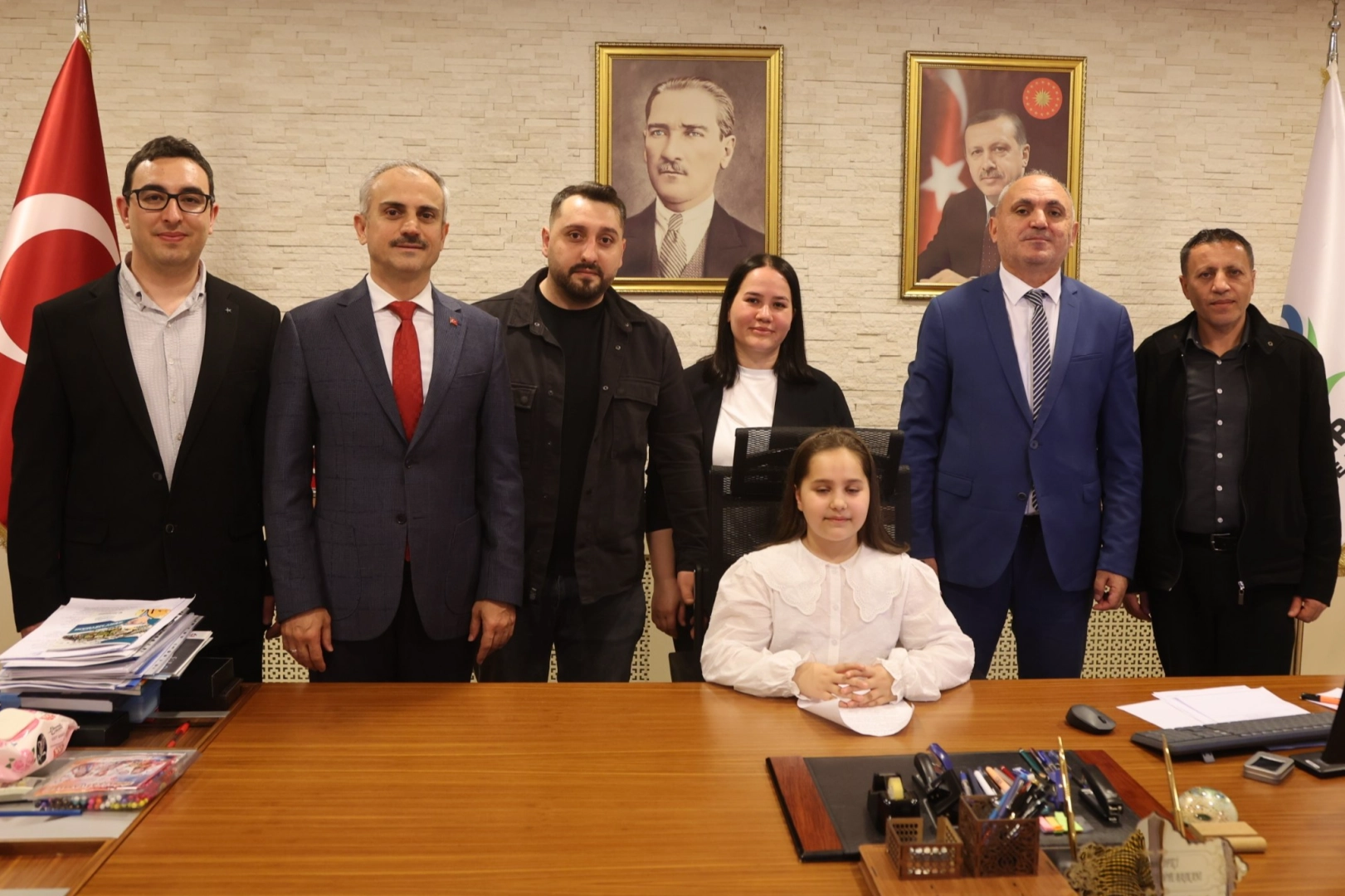 Minik Başkan Hira, Koltuğu Devraldı!