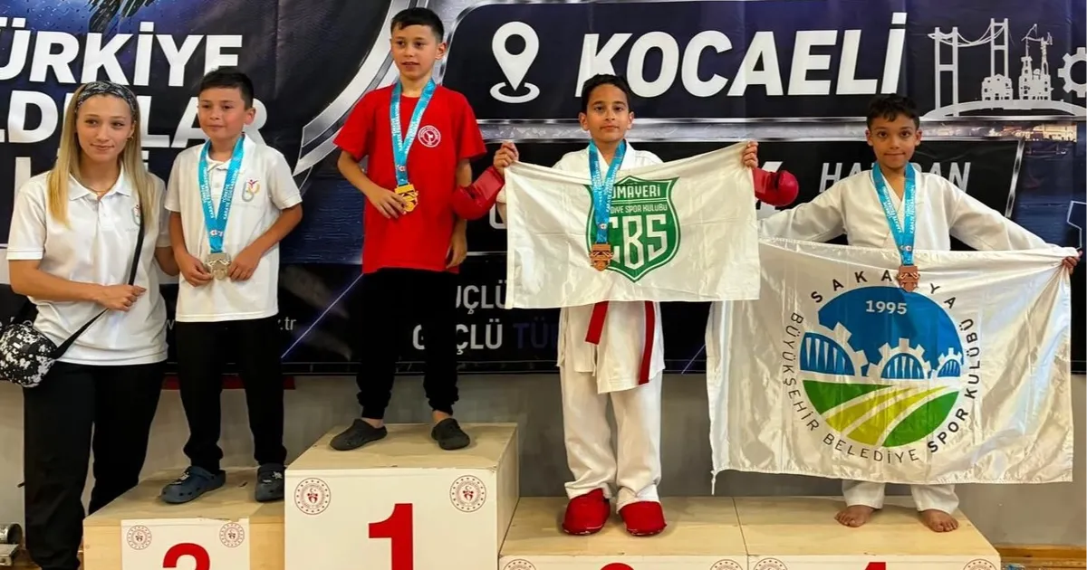 Minik Karatecilerden Kocaeli’de Büyük Başarı!